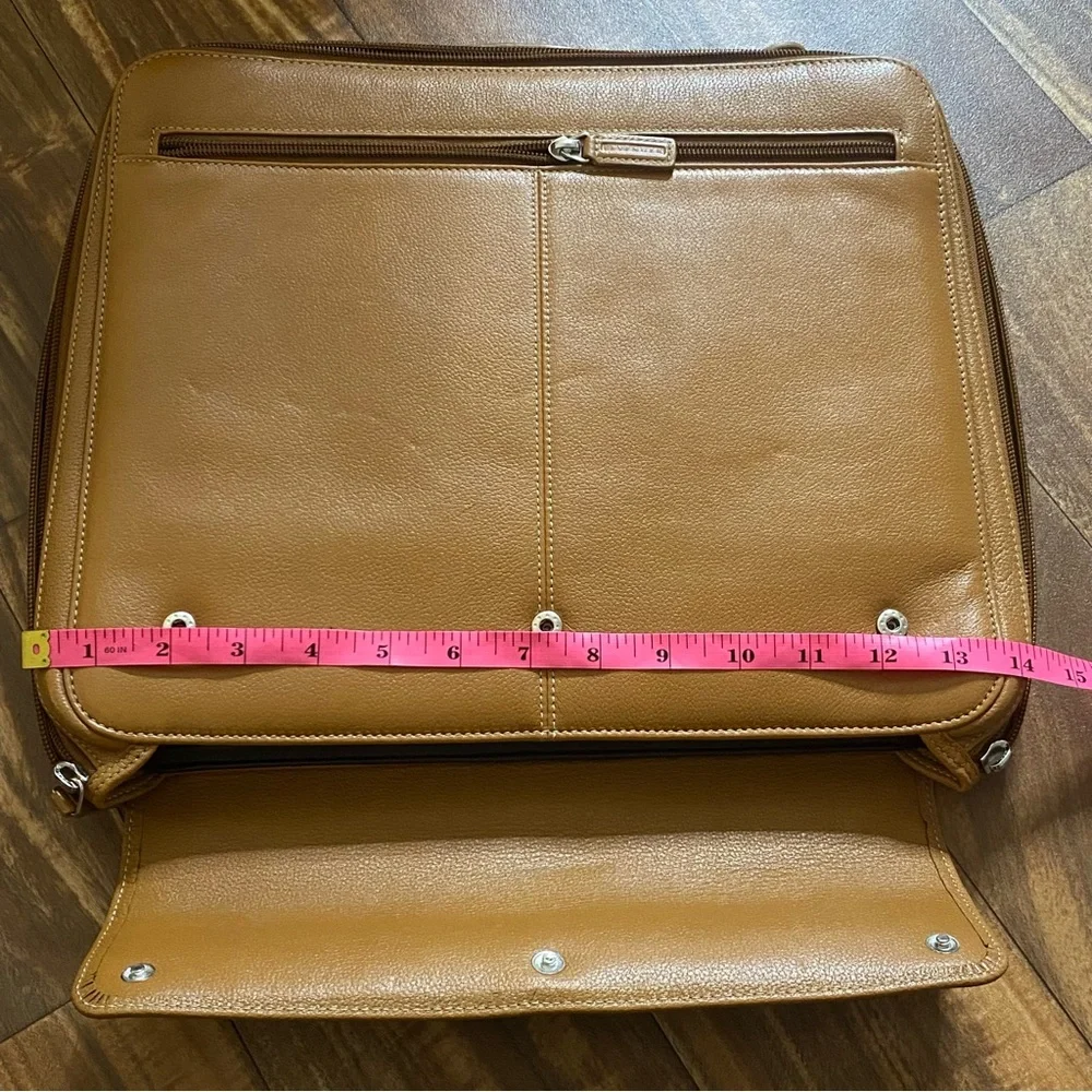 Levenger • Pebble Leather Laptop Case